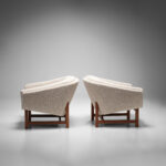 Model 1200 ‘Corona’ Armchairs, Set of 2