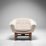 Model 1200 ‘Corona’ Armchairs, Set of 2